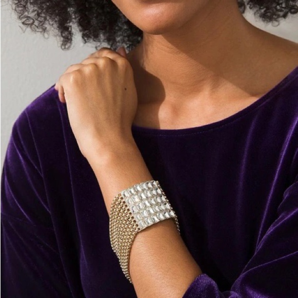 NWT Chico’s Gold Toned Magnetic Bracelet Elegant Glamour